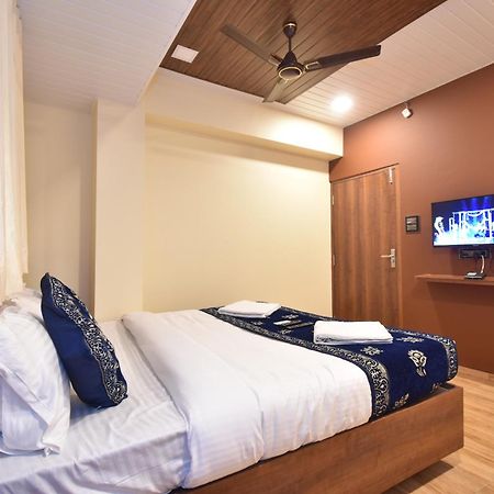 Hotel Starlit Navi Mumbai Kamer foto