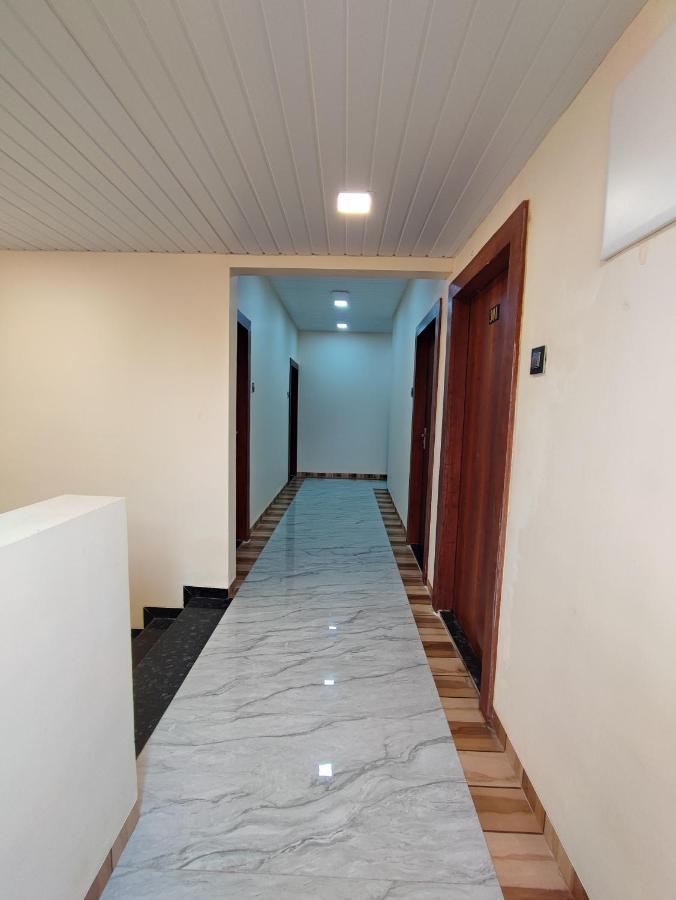 Hotel Starlit Navi Mumbai Buitenkant foto