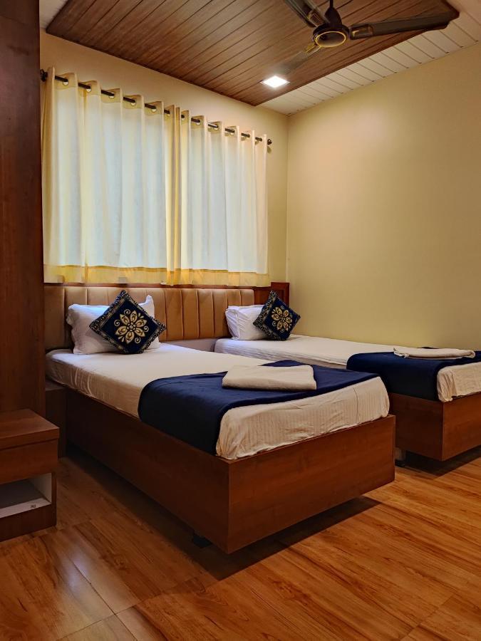 Hotel Starlit Navi Mumbai Buitenkant foto