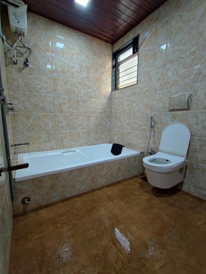 Hotel Starlit Navi Mumbai Buitenkant foto