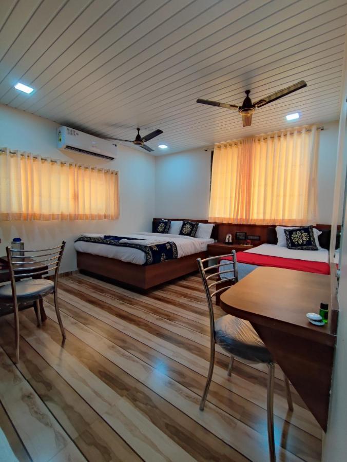 Hotel Starlit Navi Mumbai Buitenkant foto