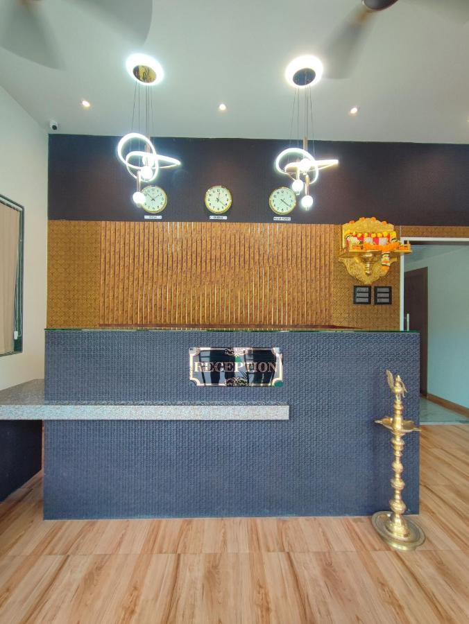 Hotel Starlit Navi Mumbai Buitenkant foto