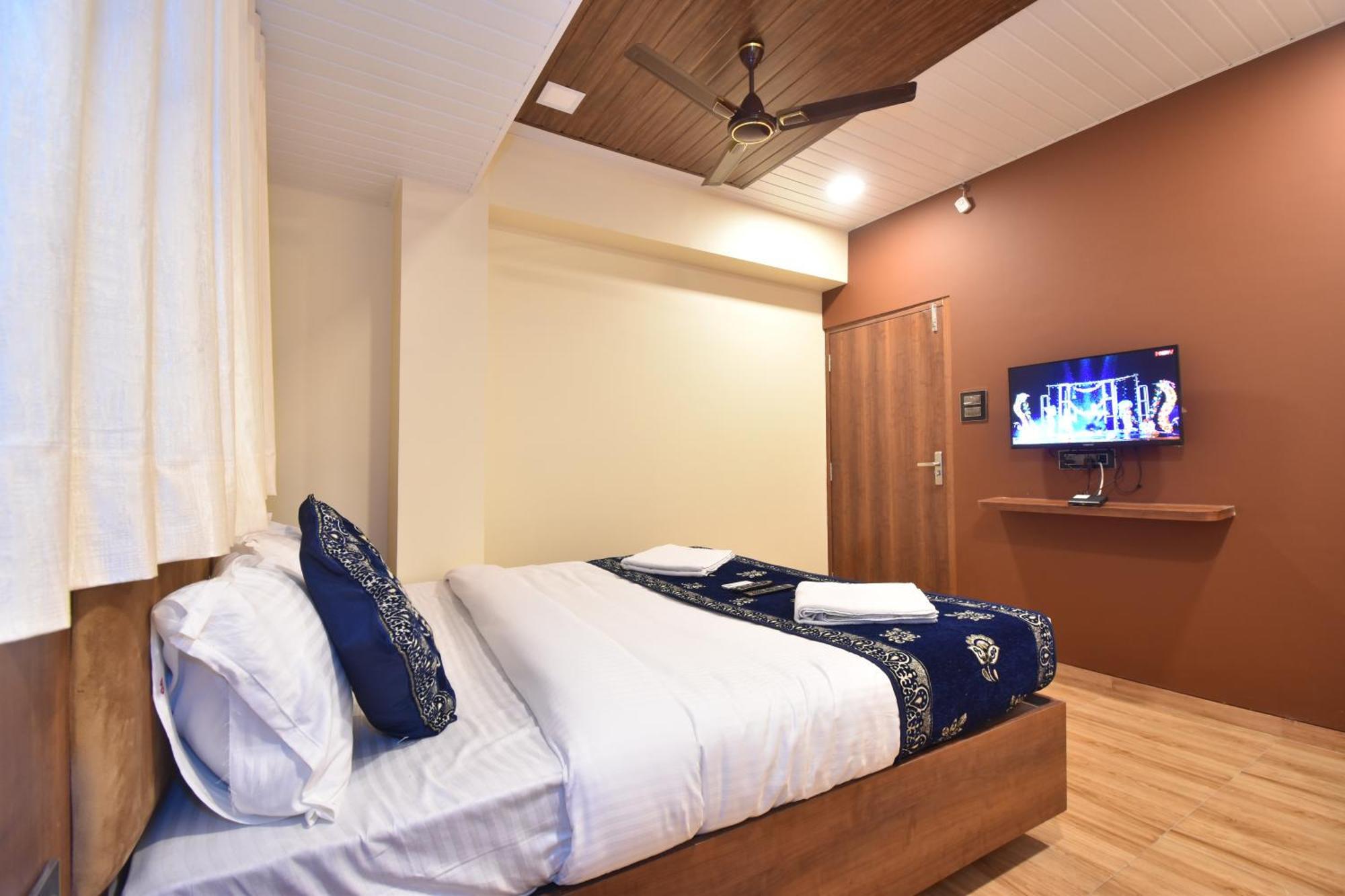 Hotel Starlit Navi Mumbai Kamer foto